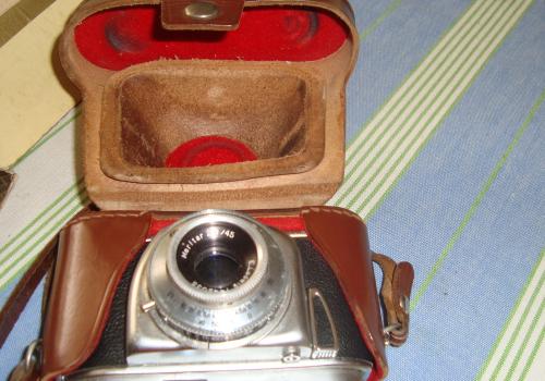 Продавам фотоапарат байрета
