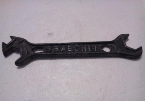 Стар английски ключ 9 baecher