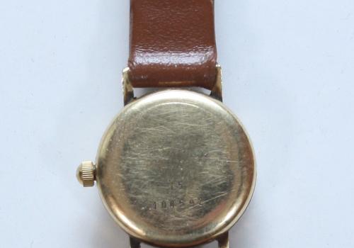 Механичен дамски ръчен часовник longines