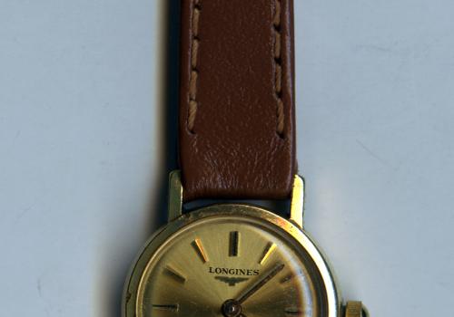 Механичен дамски ръчен часовник longines