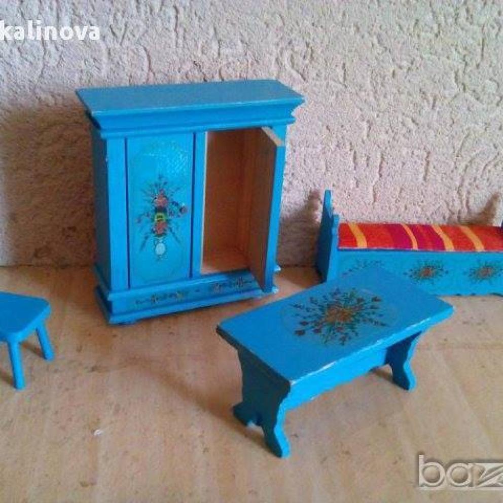 Дървени мебели за кукленска къща
